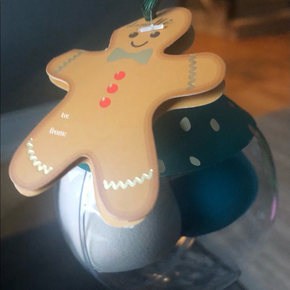 BEAUTY BLENDER SET—NEW—One large and one smaller - Picture 3 of 4